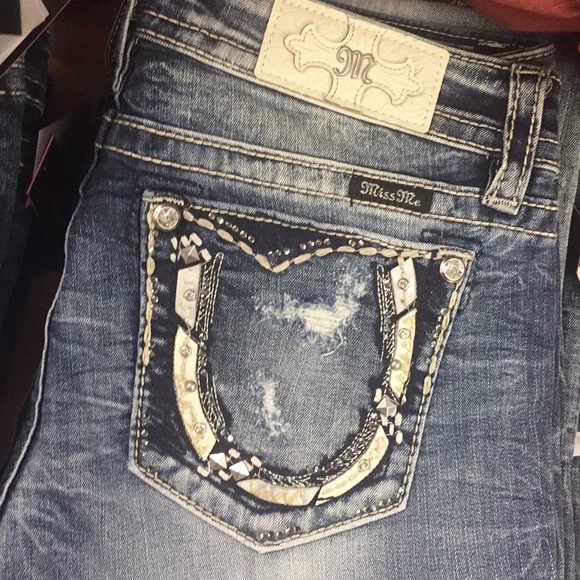 NWT Horseshoe Miss Me Boot Jeans! - Picture 3 of 8